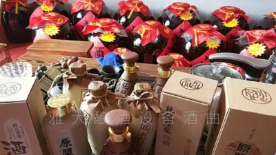 2019名酒太貴，不如喝點農(nóng)村小型酒廠釀酒設(shè)備現(xiàn)蒸的原漿酒