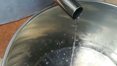 躲開不銹鋼釀酒設(shè)備蒸餾“雷區(qū)”，原來出酒快有絕招！